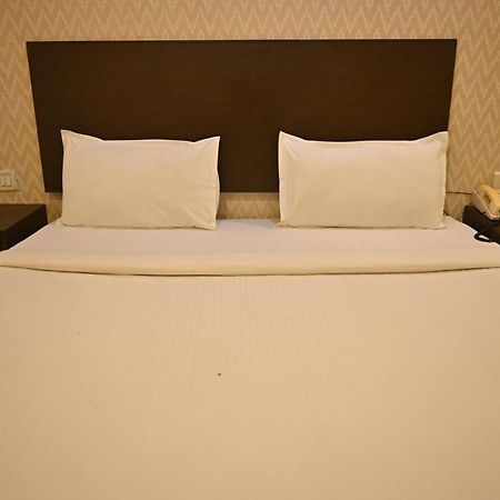 Regency Square Hotel Гваліор Екстер'єр фото